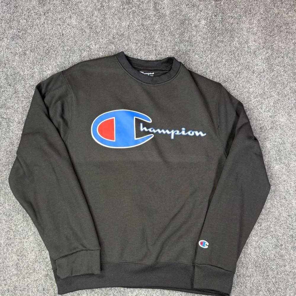 Champion black crewneck sweatshirt